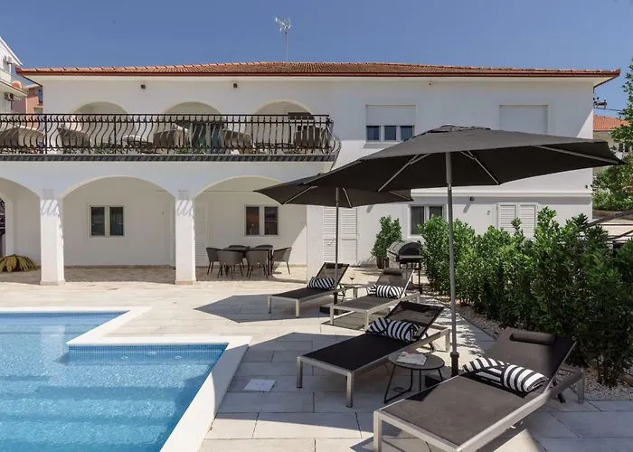 아파트 Gala 트로기르